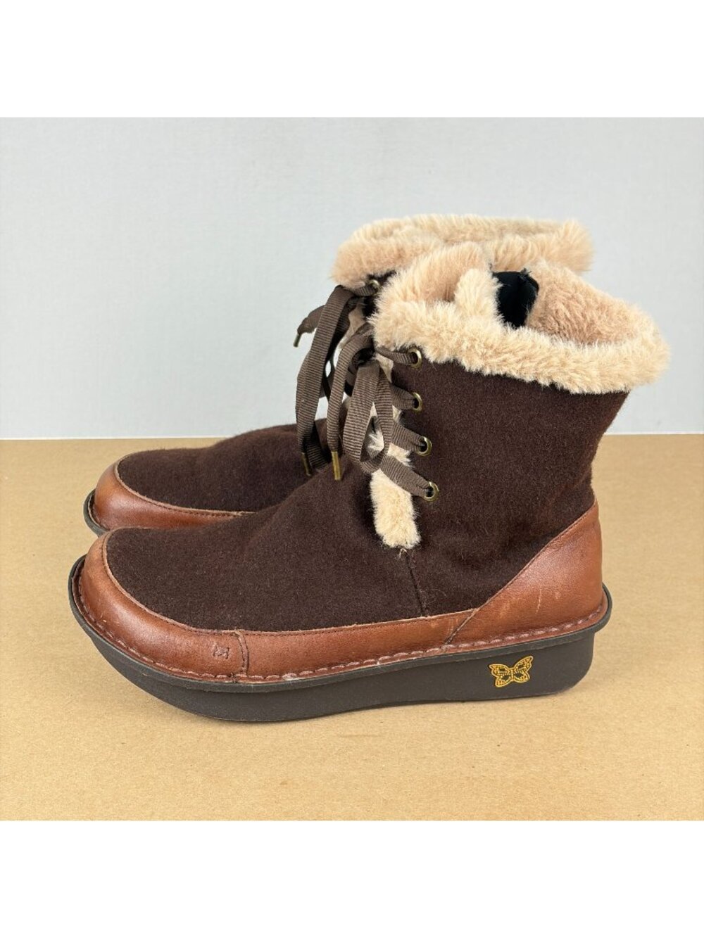 Alegria Twisp Suede Wool Lined Boots Womens 9 EU 39 Brown Tan Lace Up PG Lite